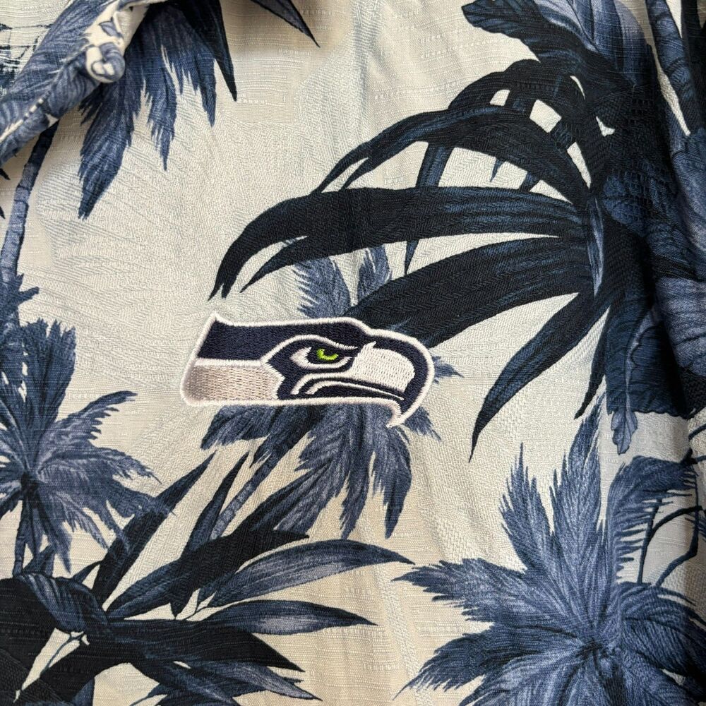Tommy Bahama Seahawks Silk Hawaiian Shirt Mens 2XLT Blue Tropical Floral Camp